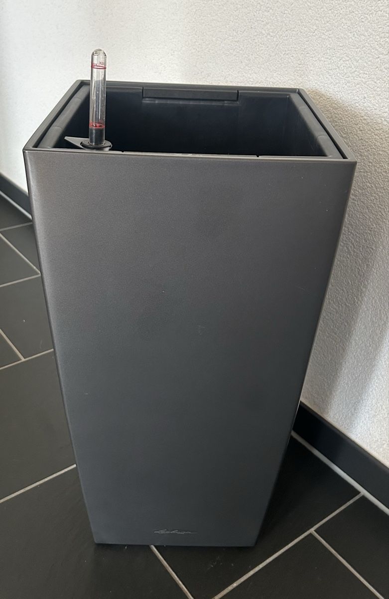 Lechuza Vasi per fiori: LECHUZA CUBICO Premium 30 Anthrazit – Usato da Berg TG venduto da Viper9