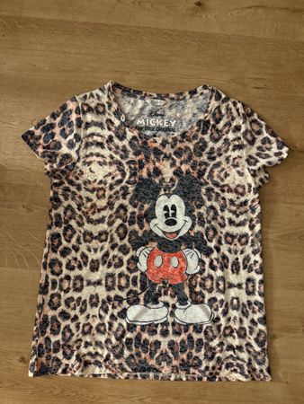 Frogbox T-shirt Disney