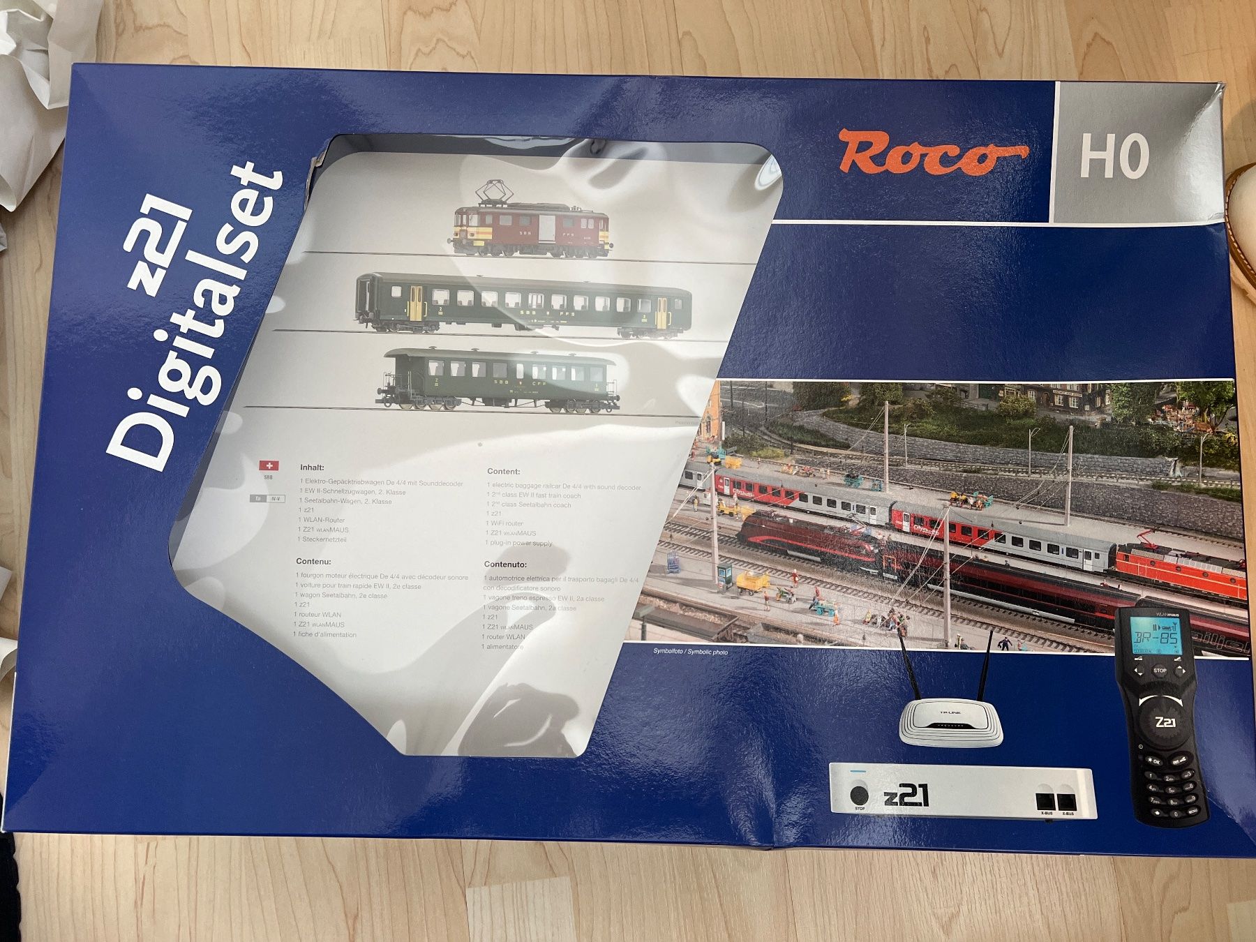 Roco Modelleisenbahnen: Roco | Fleischmann Digitalzentrale z21 – Neu und originalverpackt aus Neerach von  2