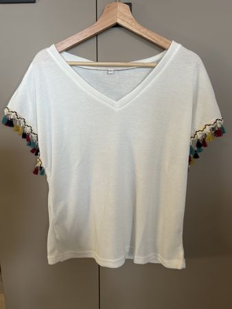 Sommerliches Top mit bunten Quasten, Grösse S, neuwertig