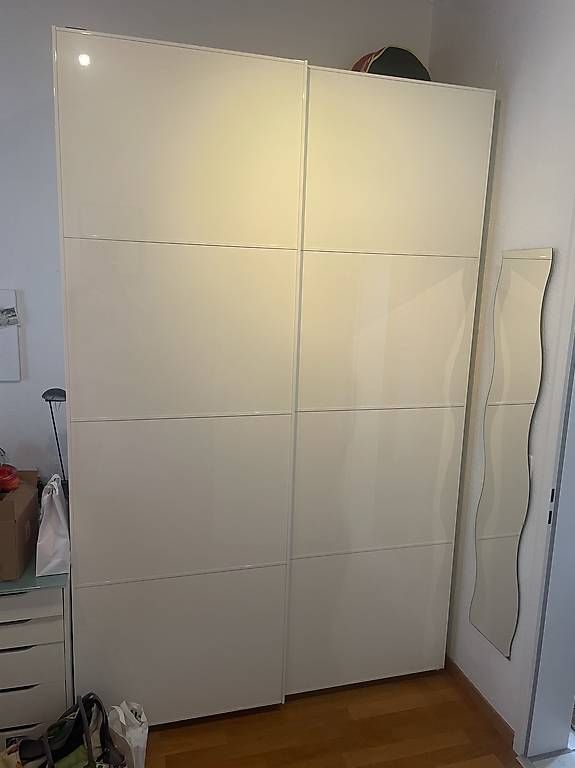 Armoires: IKEA Schrank  – D'occasion à Zug par Rembrandt2