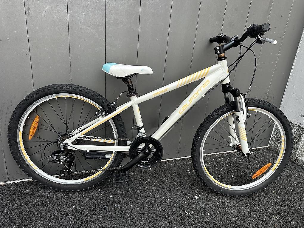 Biciclette: Bicicletta MTB California da ragazza 24  – Usato da Quartino venduto da DiloUsato 2