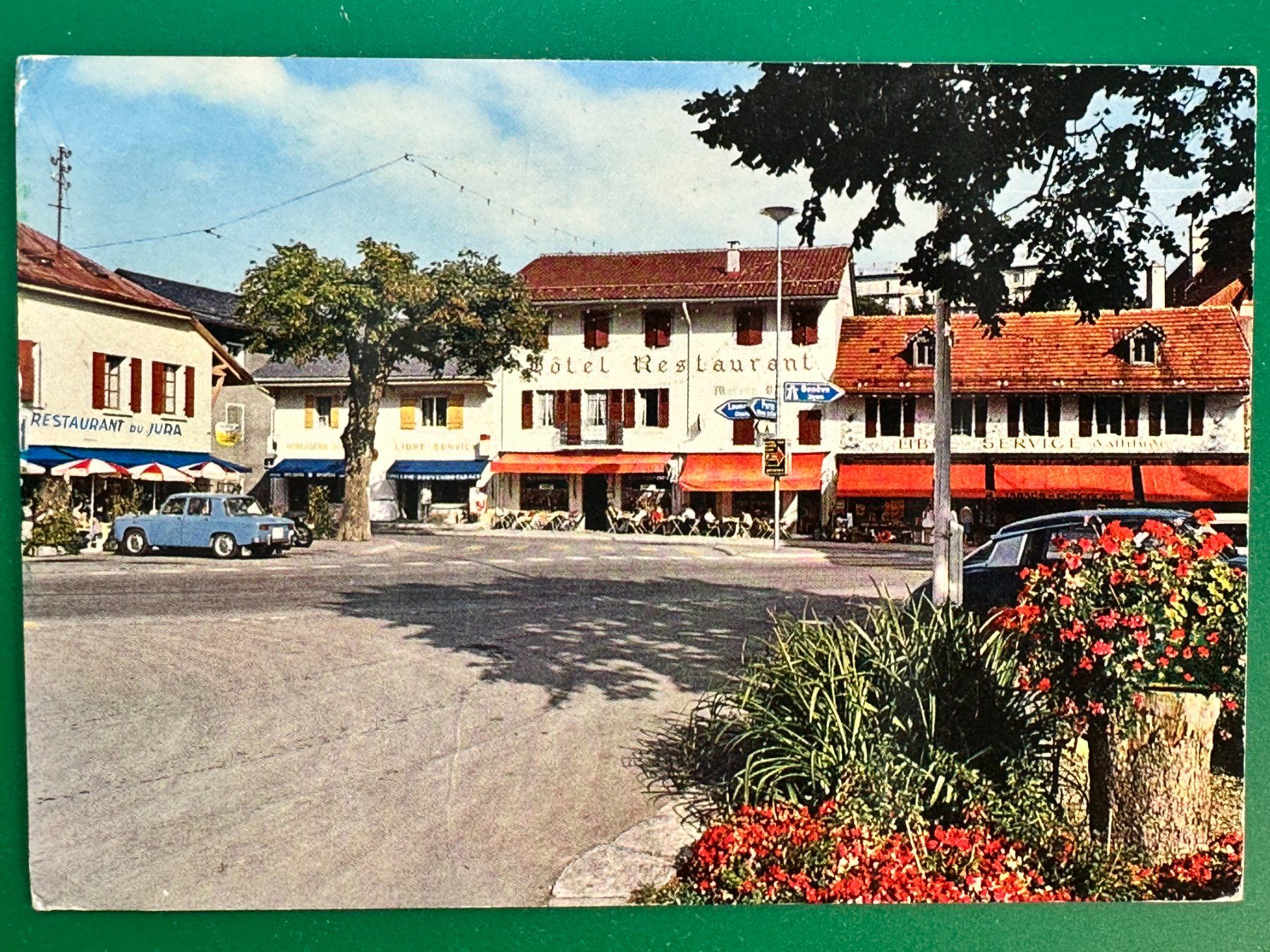 Cartes postales: St. Cergue - Der Platz - Oldtimer – D'occasion à Steg VS par _vinci_