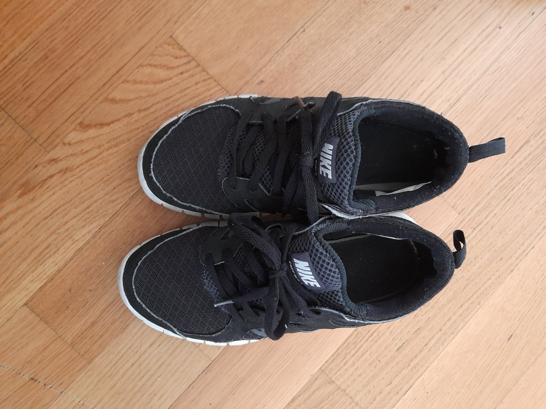 Nike Scarpe da uomo: Nike Schuh sommer Gr. 36 – Nuovo (secondo la descrizione) da Gwatt (Thun) venduto da B.D.999