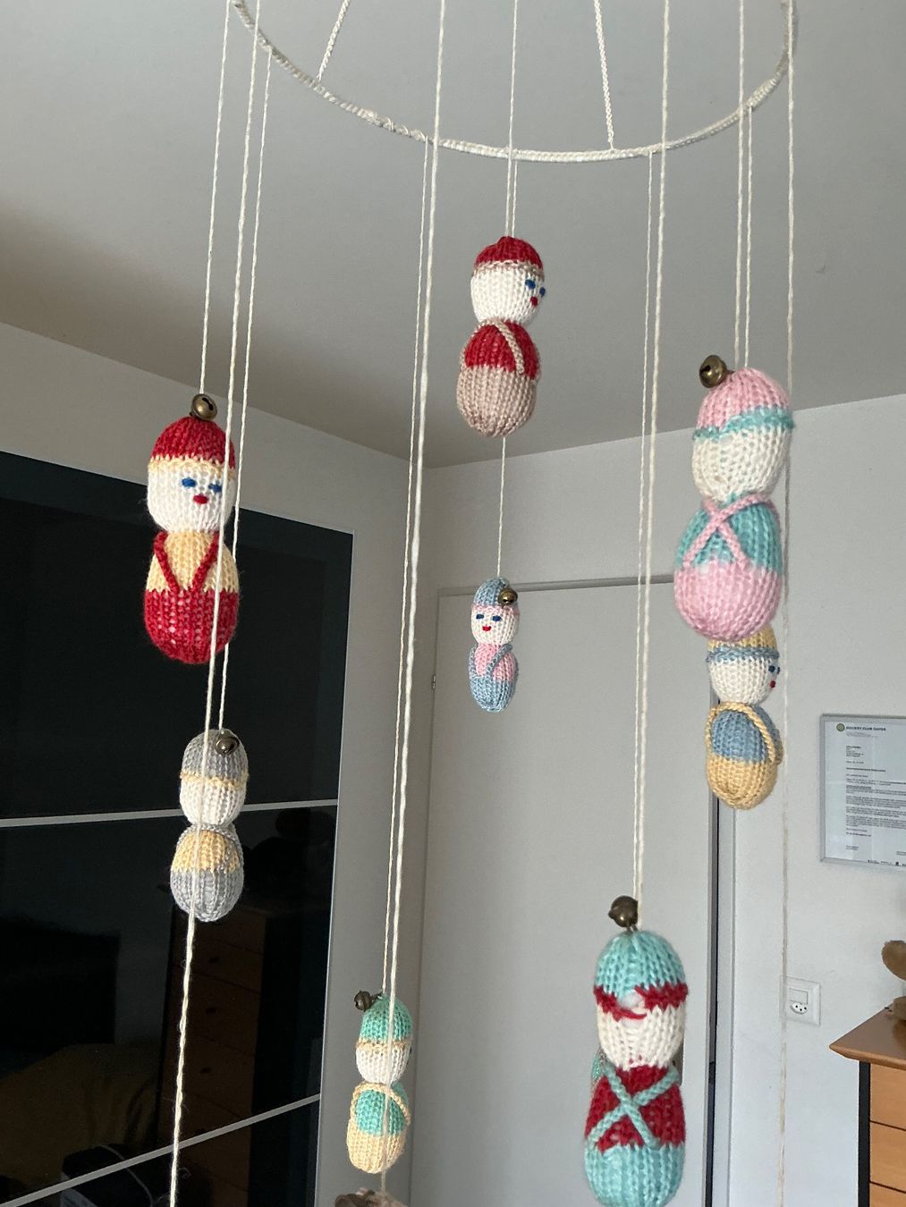 Tutte le decorazioni: Baby Mobile / Retro mit 12 Figuren – Usato da Dübendorf venduto da Troll_88 1