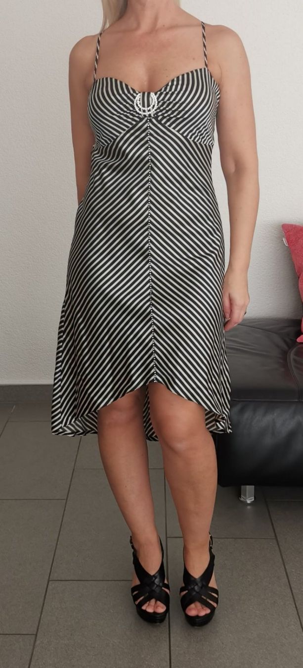 Vestiti: Kleid Grösse 34 – Nuovo (secondo la descrizione) da Oftringen venduto da Oki81