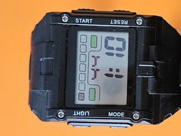 Coole Digital Uhr - Retro Style - Top Zustand!