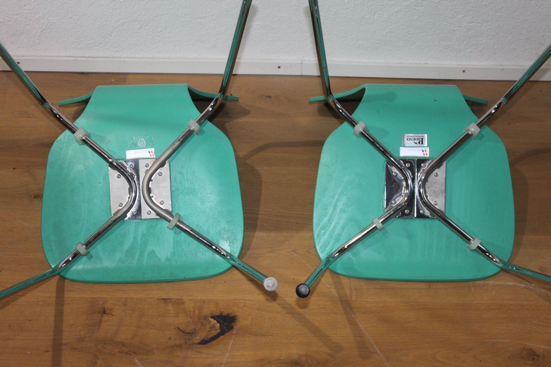 Phoenix Stühle: 2 Phoenix Stühle, Fritz Hansen – Gebraucht aus Glarus von Toni-Glarus 3