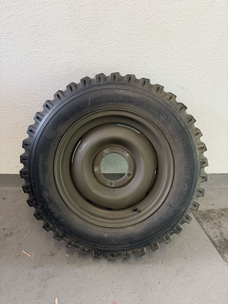 Jeep Tutti pezzi di ricambio auto: Rad Willys Jeep 6.00-16 Reifen – Usato da Lengnau AG venduto da Wobmann97 1
