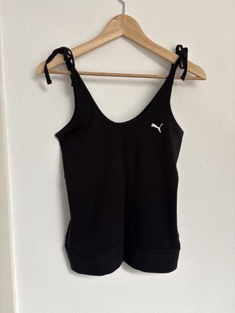 Puma Top, schwarz, Gr. M, neuwertig - Sommer Must-Have!