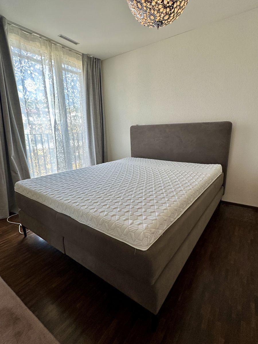 Livique Betten: Boxspringbett 160x200x60 – Gebraucht aus Winterthur von miirj__
