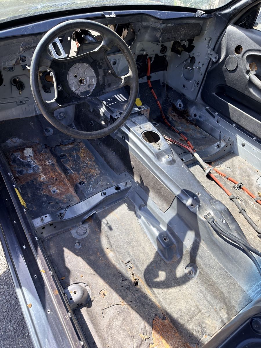 BMW Tutti pezzi di ricambio auto: Bmw 325i e36 chassis – Difettoso da Biasca venduto da dam_v27g 4