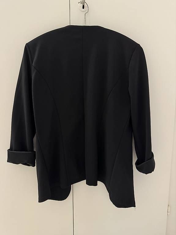Giacche: Blazer nero / MAI USATO – Nuovo e nell'imballaggio originale da Chiasso venduto da D.erre 1