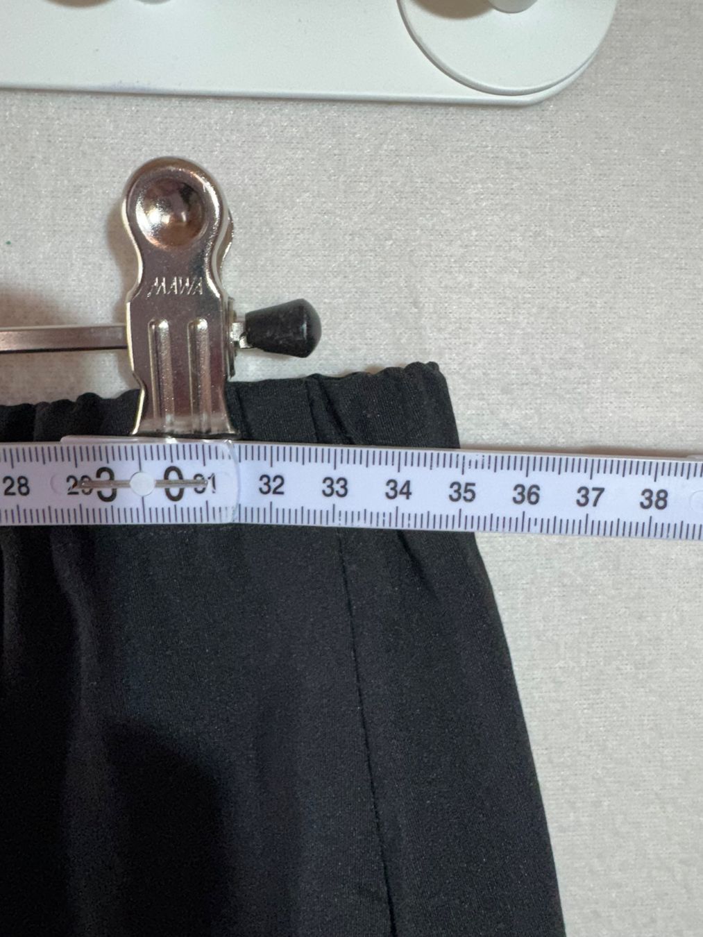 Pantaloni: Spezielle schwarze Stoffhose ca Gr. M/L – Usato da Grosswangen venduto da SALE_SALE_SALE 7
