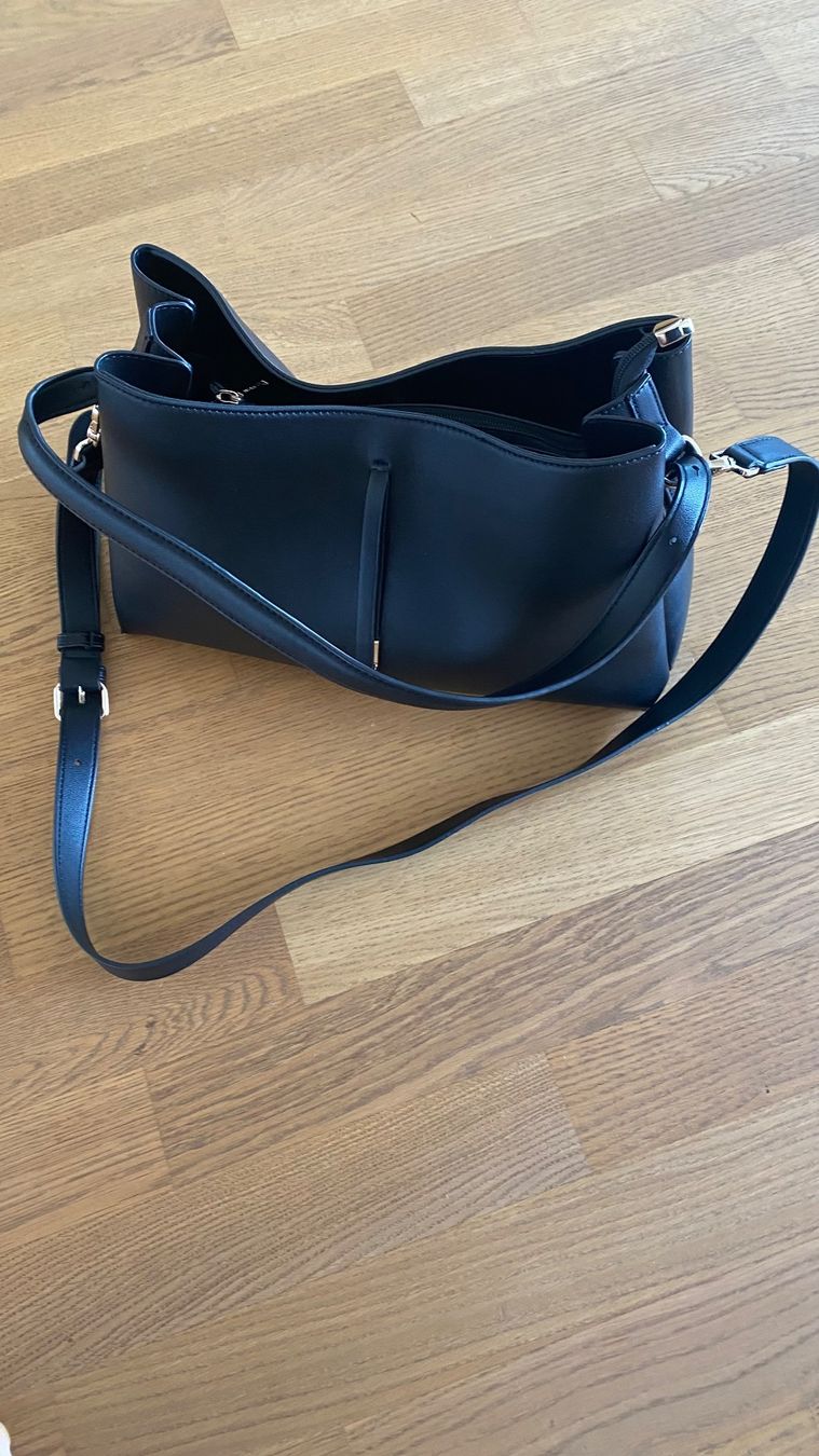 Borse: Handtasche INYATI – Usato da Starrkirch-Wil venduto da sclupain