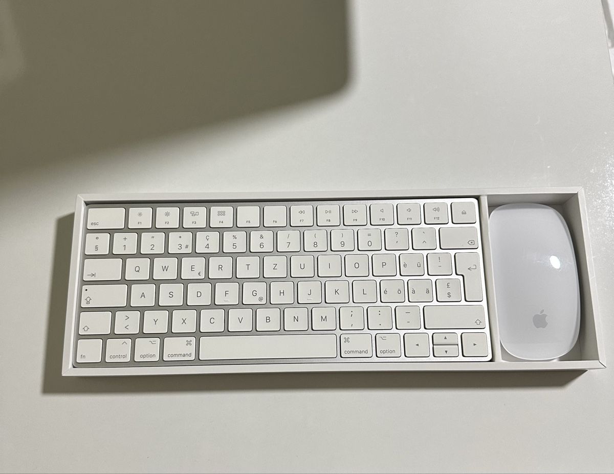 Apple PCs: Apple iMac 21.5 Zoll – Neu (gemäss Beschreibung) aus Zürich von har_5sqs 2