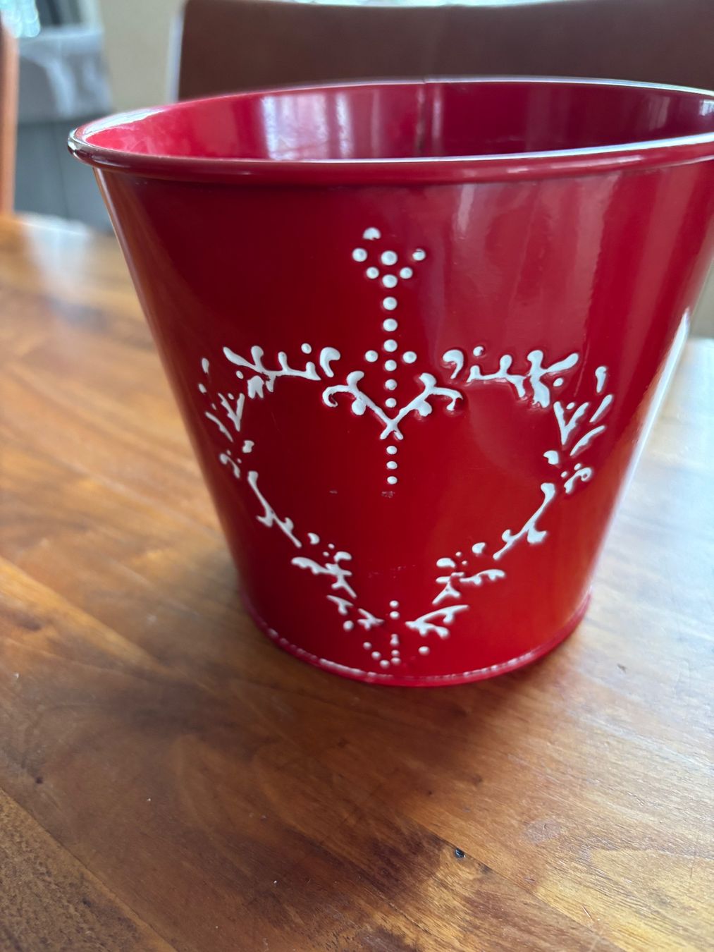 Vasi per fiori: Blech Cachepot rot mit Herz – Usato da Balsthal venduto da Uroby 2
