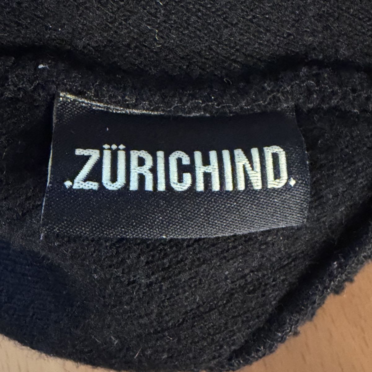 Copricapi, berretti & cappellini: Zürichind Kappe – Usato da Zürich venduto da lindamagdalena 3