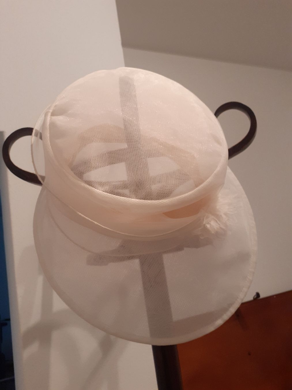 Copricapi, berretti & cappellini: Cappello estivo da cerimonia  vintage – Nuovo (secondo la descrizione) da Morbio Inferiore venduto da vin_fdj2
