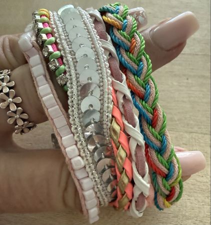 Armband Set mit Glitzer und Perlen neuwertig
