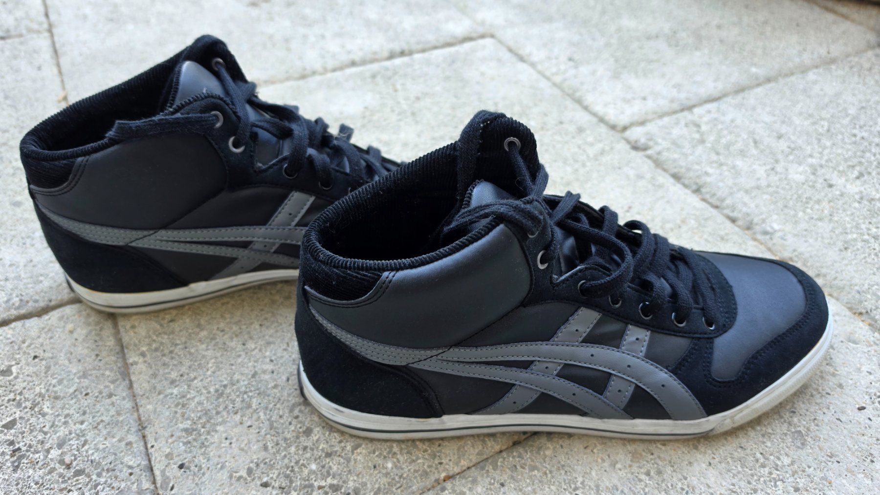 Asics Scarpe da uomo: Asics Sneaker Aaron MT Lifestylesneaker, Gr. 42.5, – Usato da Fehraltorf venduto da Natib44 1