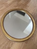 ancien miroir à la feuille d’or