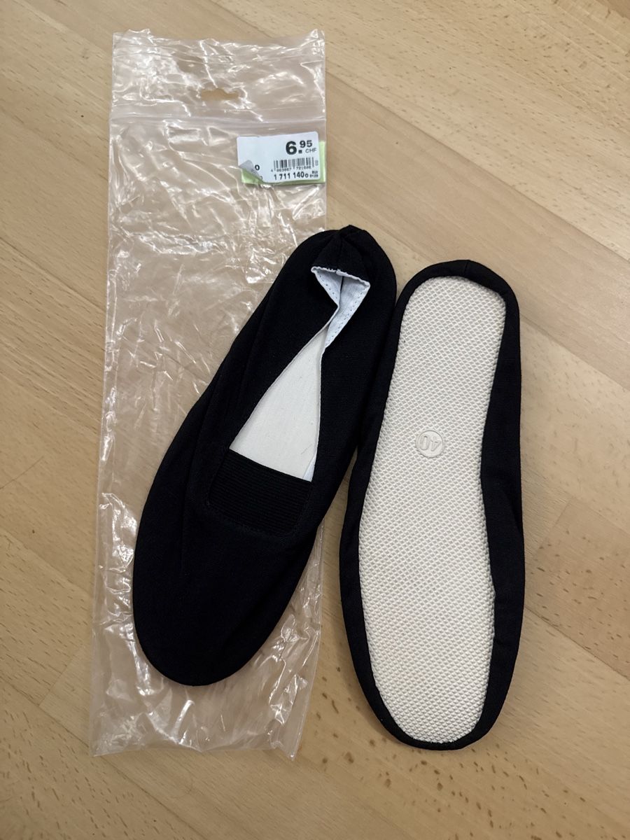 Damenschuhe: Turnschläppchen neu ungetragen Gr.40 – Neu (gemäss Beschreibung) aus Winkel von _OachKatzerl_