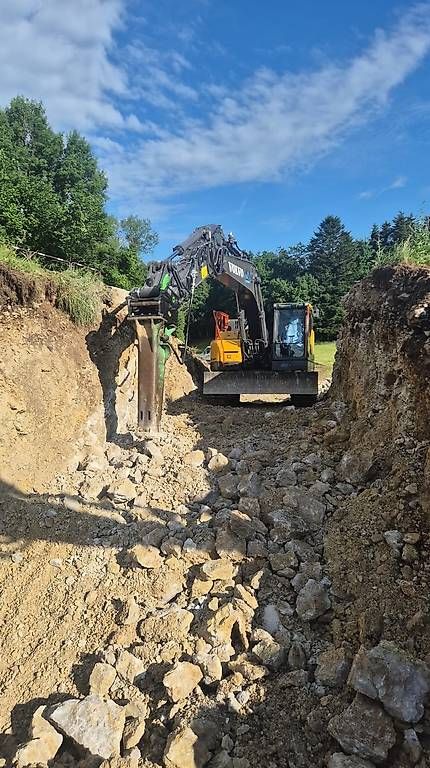 Volvo Excavateurs: Location pelleteuse 26t – D'occasion à Cerneux-Péquignot par a_p_8jqq 1
