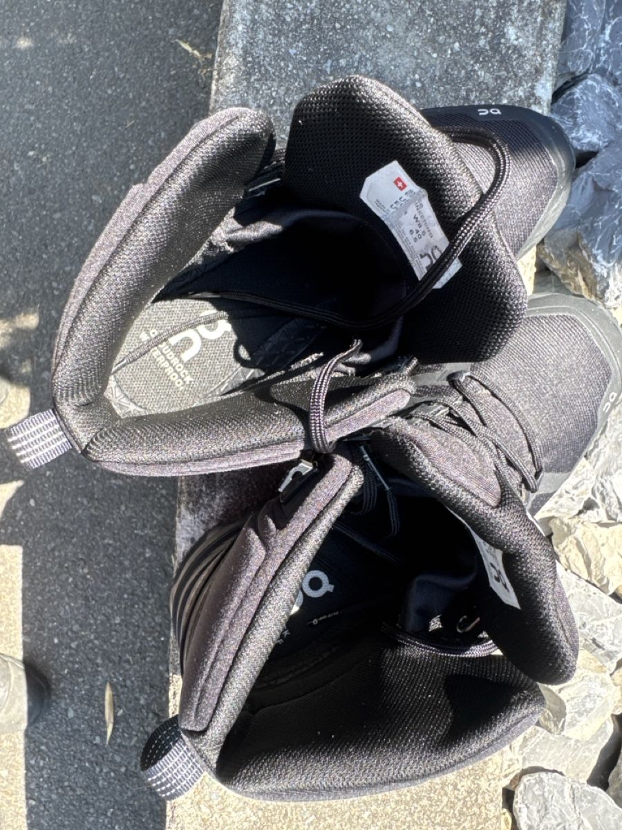 On Chaussures hommes: ON Schuhe Cloudrock wanderschuh Trekkingschuhe – D'occasion à Reinach AG par rompusori 3