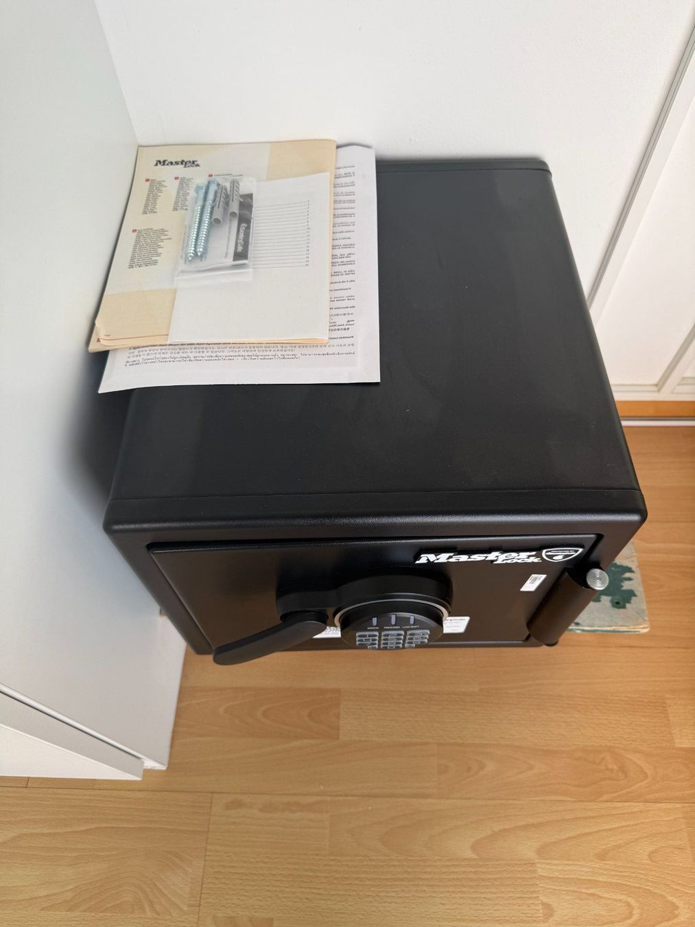 Coffre-fort: Coffre Masterlock NEUF – D'occasion à Tramelan par com_shc6 1