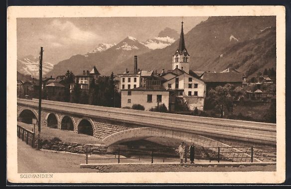 Cartoline postali: Schwanden /GL, Ortsansicht mit Brücke u – Usato da Berlin venduto da bartko-reher