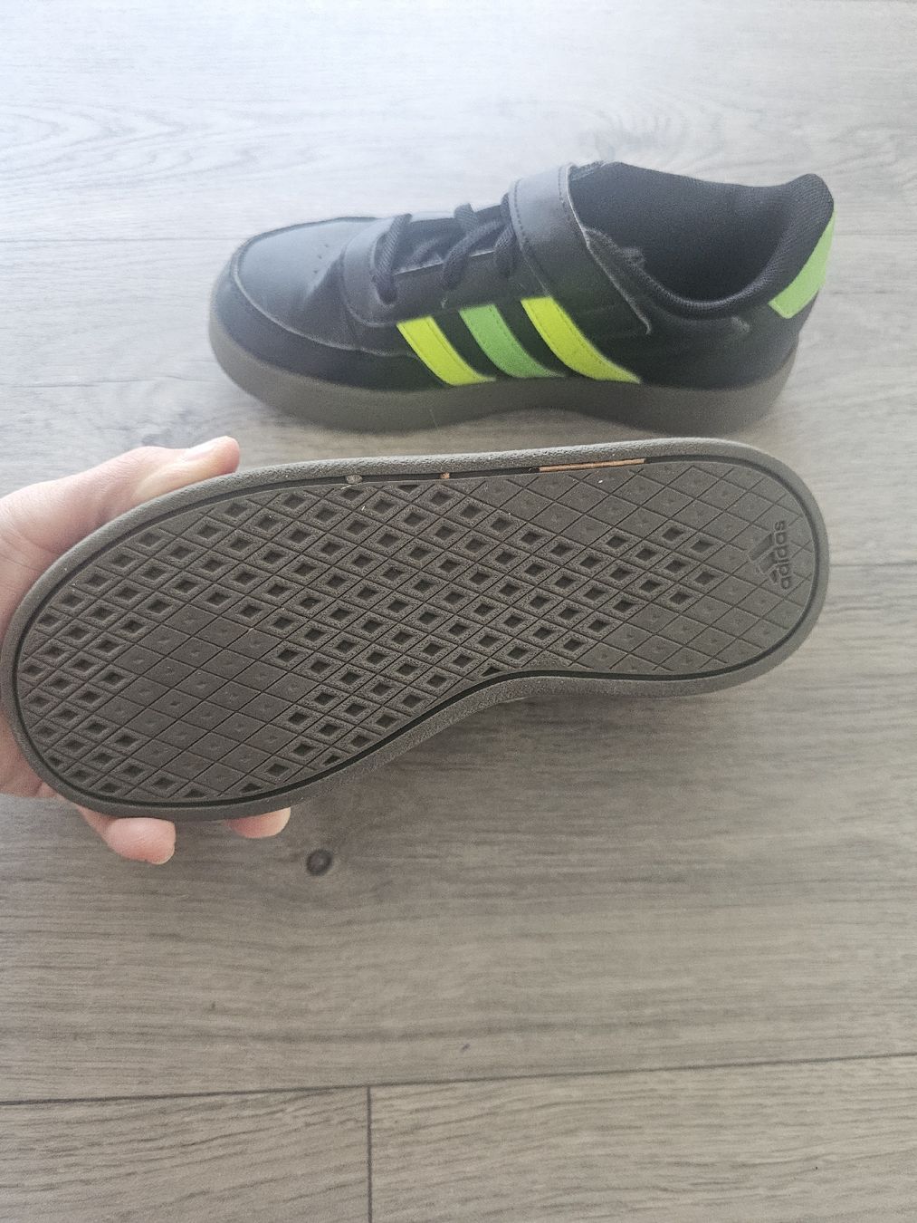 Adidas Scarpe per ragazzi: neu schuhe gr 33 – Nuovo (secondo la descrizione) da Münchenbuchsee venduto da Kappa8 2