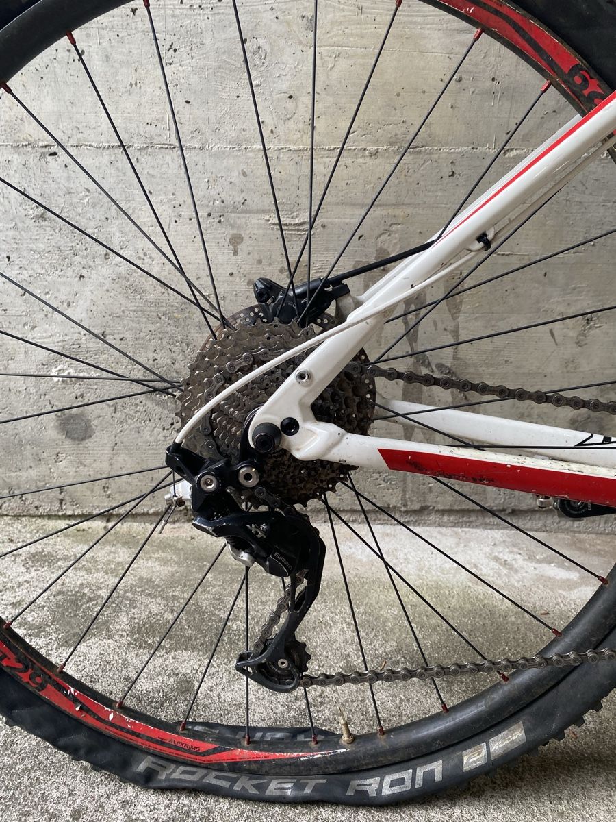 Specialized Biciclette: Specialized Mountainbike ab 1 CHF – Difettoso da Lenzburg venduto da yachst 5