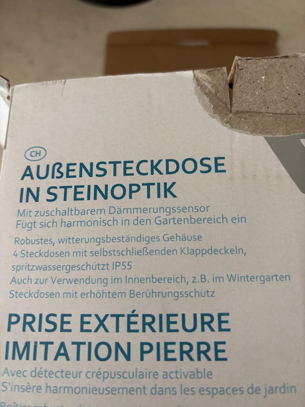 Spine: Workzone Aussensteckdose in Steinoptik - Neuwertig! – Nuovo e nell'imballaggio originale da Alpnach Dorf venduto da Hbalzli 2