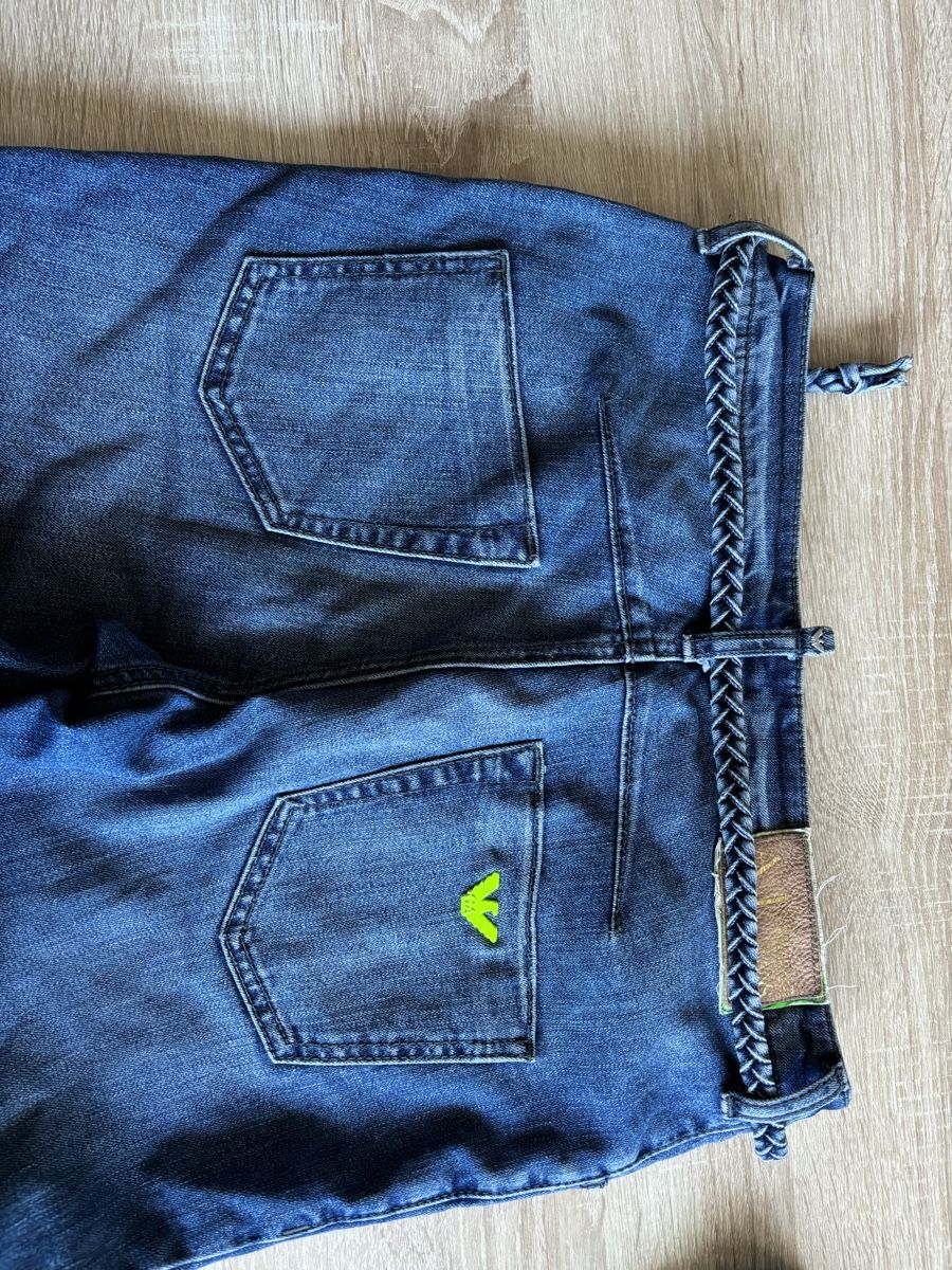 Jeans: Jeans Armani bleu 27 Eu – Usato da Ostermundigen venduto da Delphine74 3