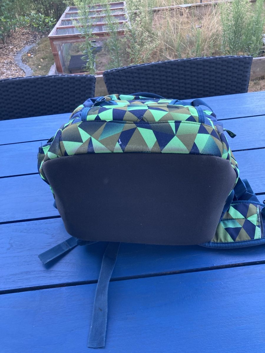 Satch Sacs à dos: Rucksack mit geometrischem Muster Marke Satch – D'occasion à Otelfingen par pat_8jmb 2