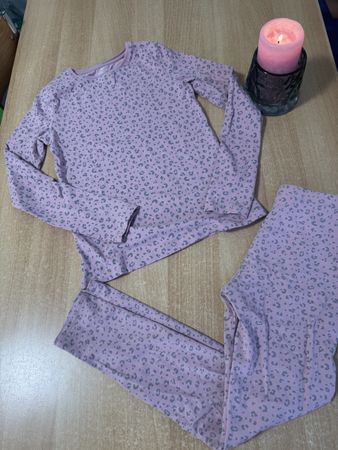 H&M 2 teiler aktuelle Kollektion , Gr. 134/140, Top Zustand!