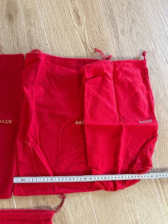 Bally Borse: Bally Staubbeutel im Set – Usato da Leissigen venduto da SKcool 3