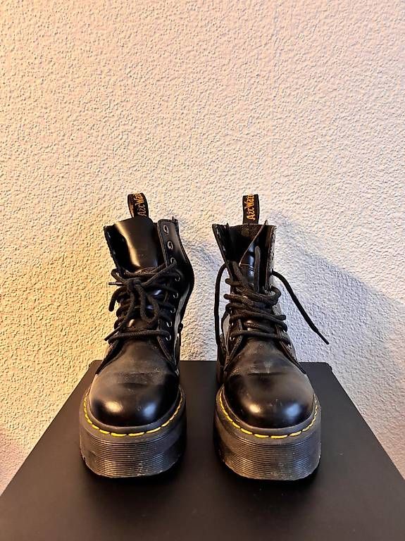 Chaussures hommes: Dr. Martens Jadon Gr. 36 – D'occasion à Zollikofen par Eve_fund 1