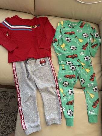 2er Set Kinder Pyjama Grösse 104 Disney Cars Fussball