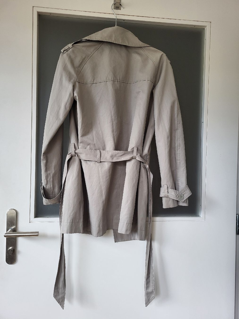 Kookai Cappotti: Kookai-Trenchcoat – Usato da Zweisimmen venduto da Adorable 1
