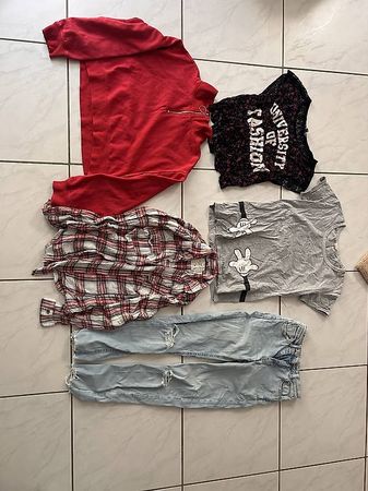 Kinderkleider, Kleider Paket in Top-Zustand  Grösse XS-S