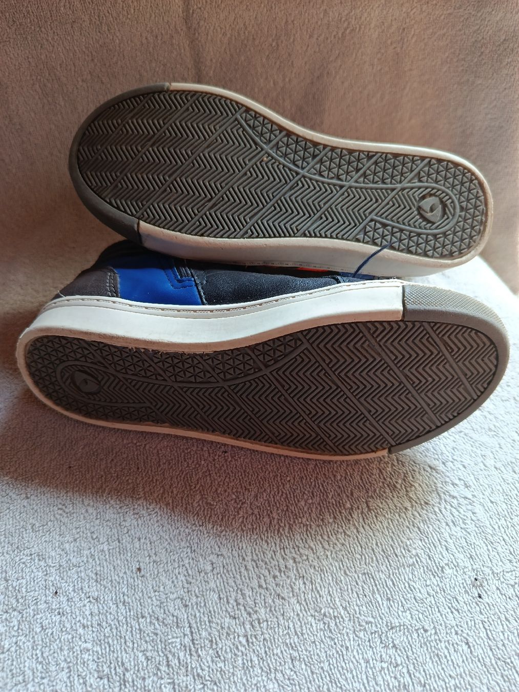 Chaussures garçon: Sneakers Kids – D'occasion à Aarwangen par GiLANi 2