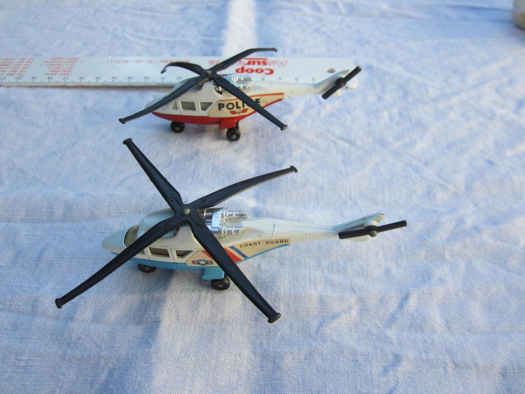 Kits de montage: 2 Hélicoptères – Neuf (Voir description) à Tramelan par Tors 3