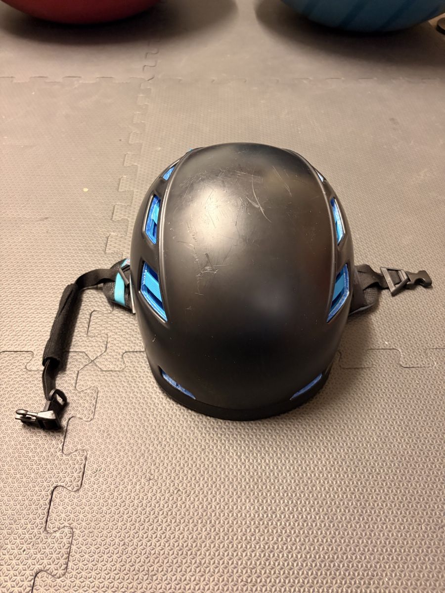 Salomon Helme: Skihelm Salomon MTN LAB  – Gebraucht aus Emmetten von mar_9tdb 1