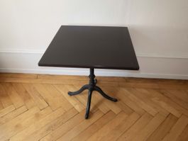Table bistrot plateau carré pieds fontes