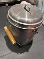 Vintage Milchchesseli aus Aluminium mit Holzgriff, Top!