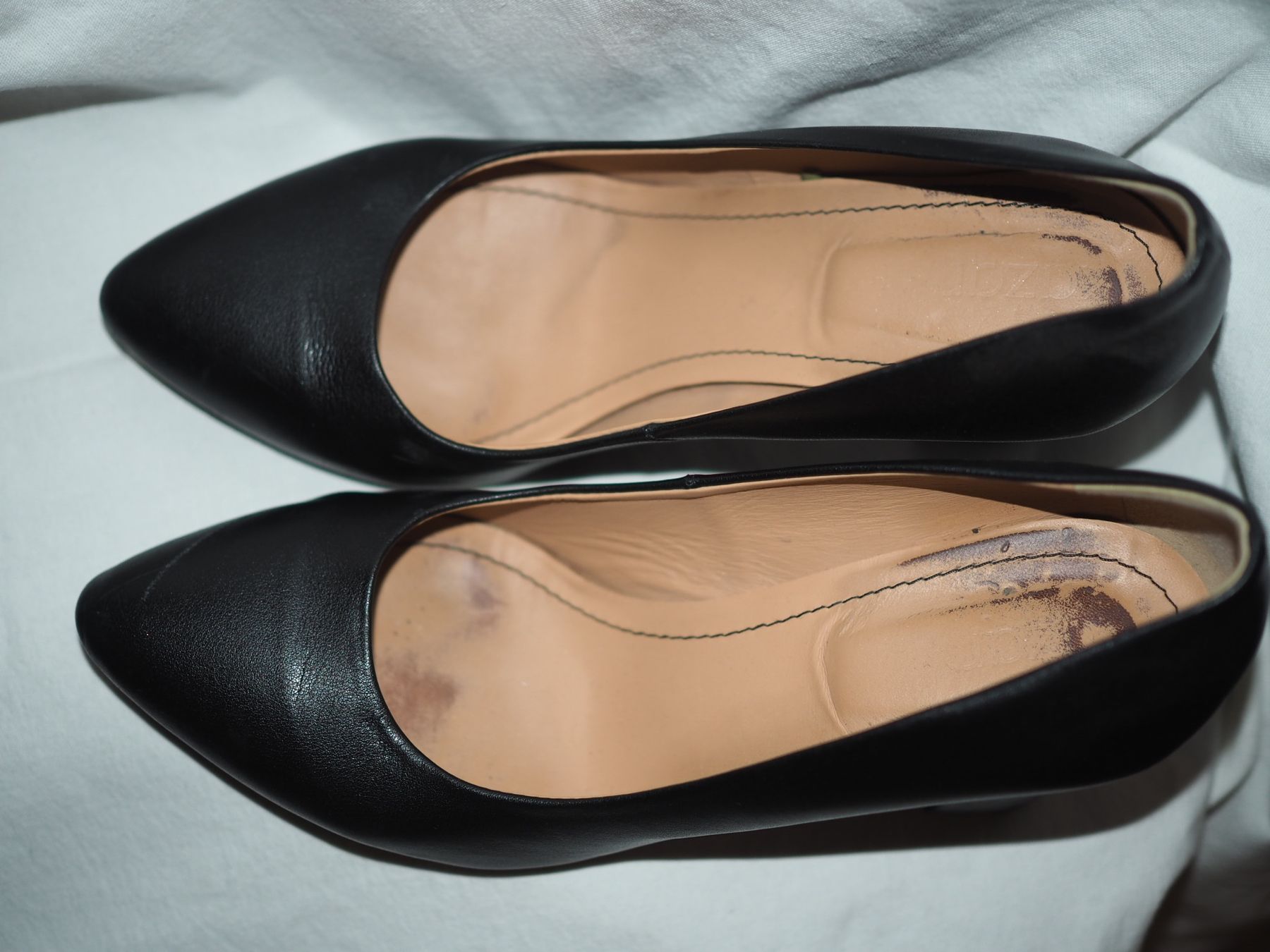 Scarpe da donna: Schwarze KAZAR Leder-Pumps , Gr. 38 – Usato da Luzern venduto da MweziMystique 3