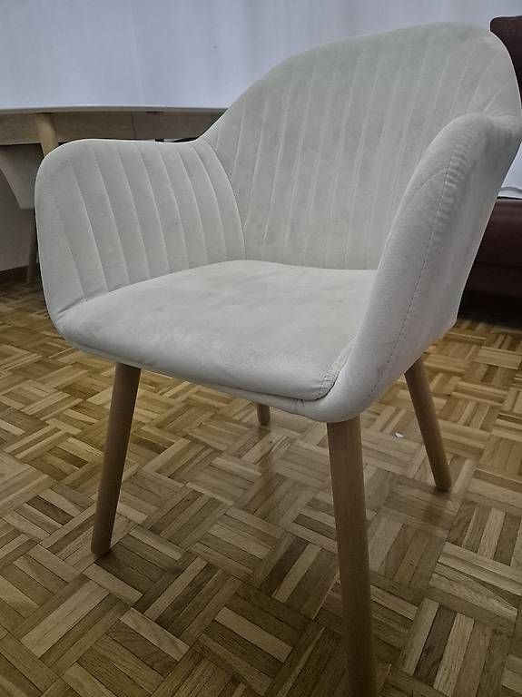 Sedie: 3 Stühle je chf 30.00 – Usato da Basel venduto da bes_mnp7 1