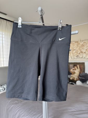 Nike Bikeshort Women Size S